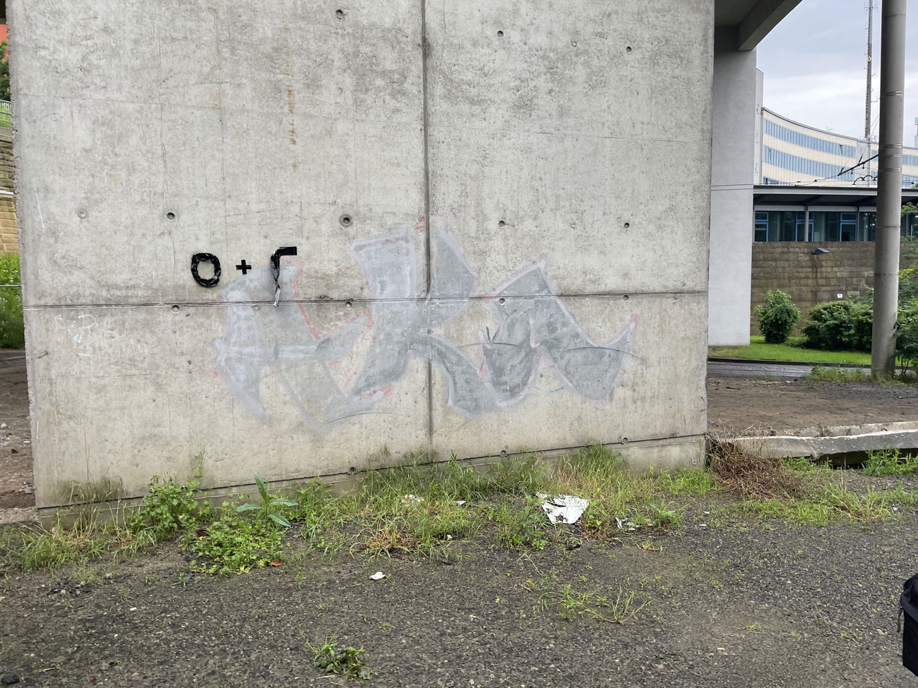 Graffiti Bombing - Photo by Benlexa007 - Kassel, Acab