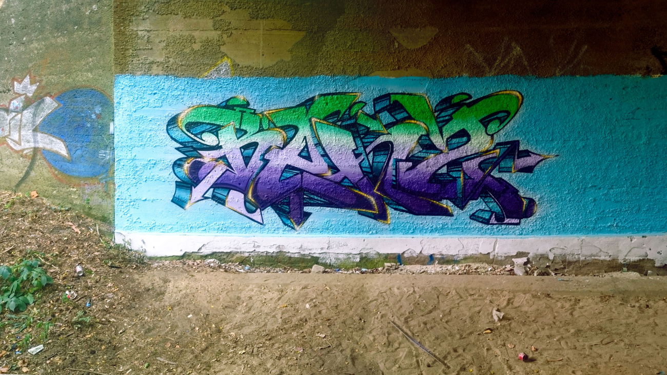 Graffiti Wall - Photo by Benzen26 - Benz (2015)