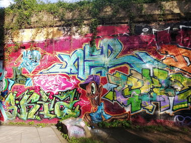 Graffiti Wall - Photo by BerryRains34 - MndCrew, Grafitti2021, UrbanGrafittiArtists (2021)