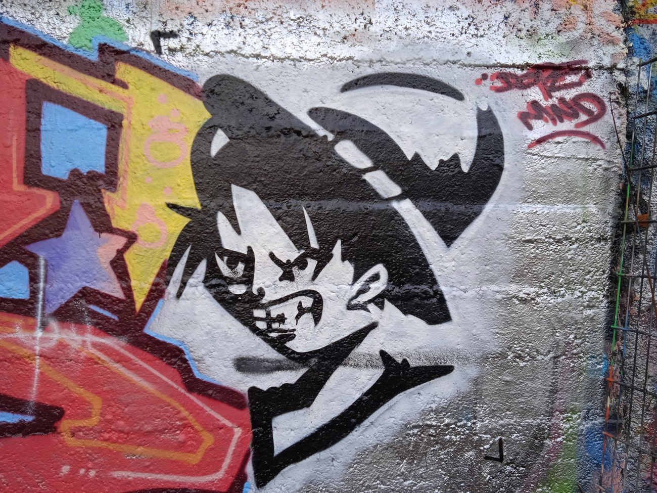 Graffiti Wall - Photo by BerryRains34 - Mnd, bombing, mnd (2022)