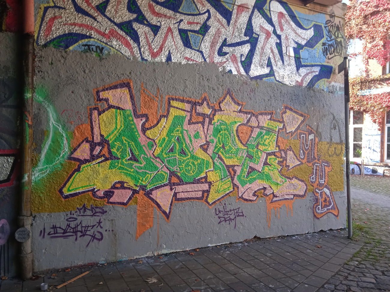 Graffiti Wall - Photo by BerryRains34 - Mnd, Dope, Dope1 (2020)