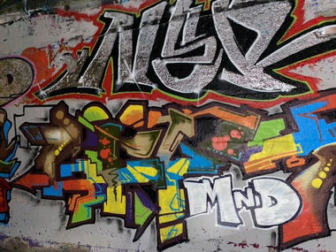 Graffiti Wall - Photo by BerryRains34 - Nerone, MND, Giftone (2021)