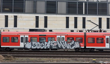Graffiti Train in Hannover - Photo by BertosBlog - Zoeva, Mine (2015)