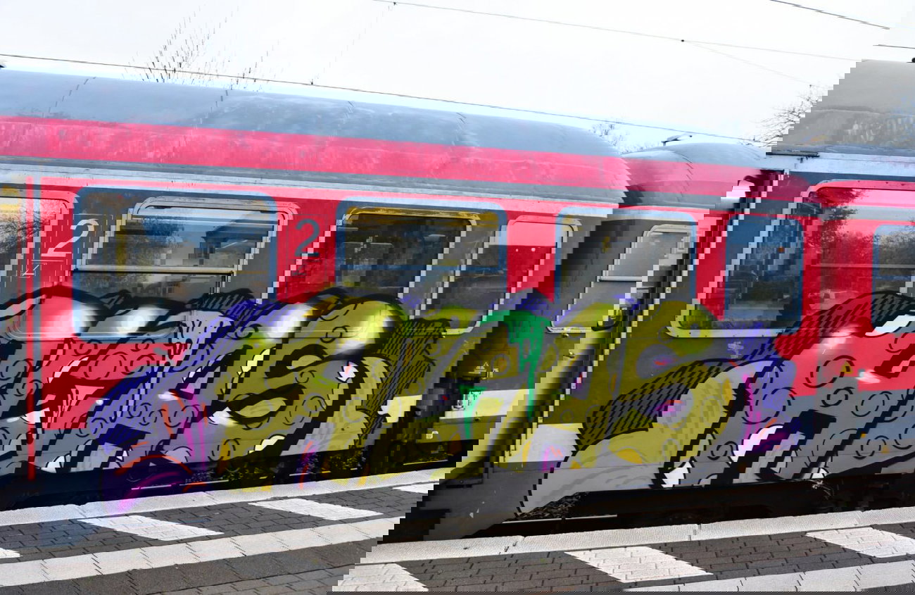 Graffiti Train in Hannover - Photo by BertosBlog - Alias, Topsprayer (2014)