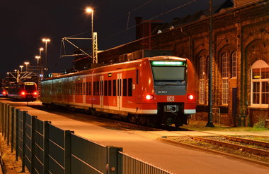 Graffiti Train - Photo by BertosBlog - Atmo, Atmosphäre (2013)