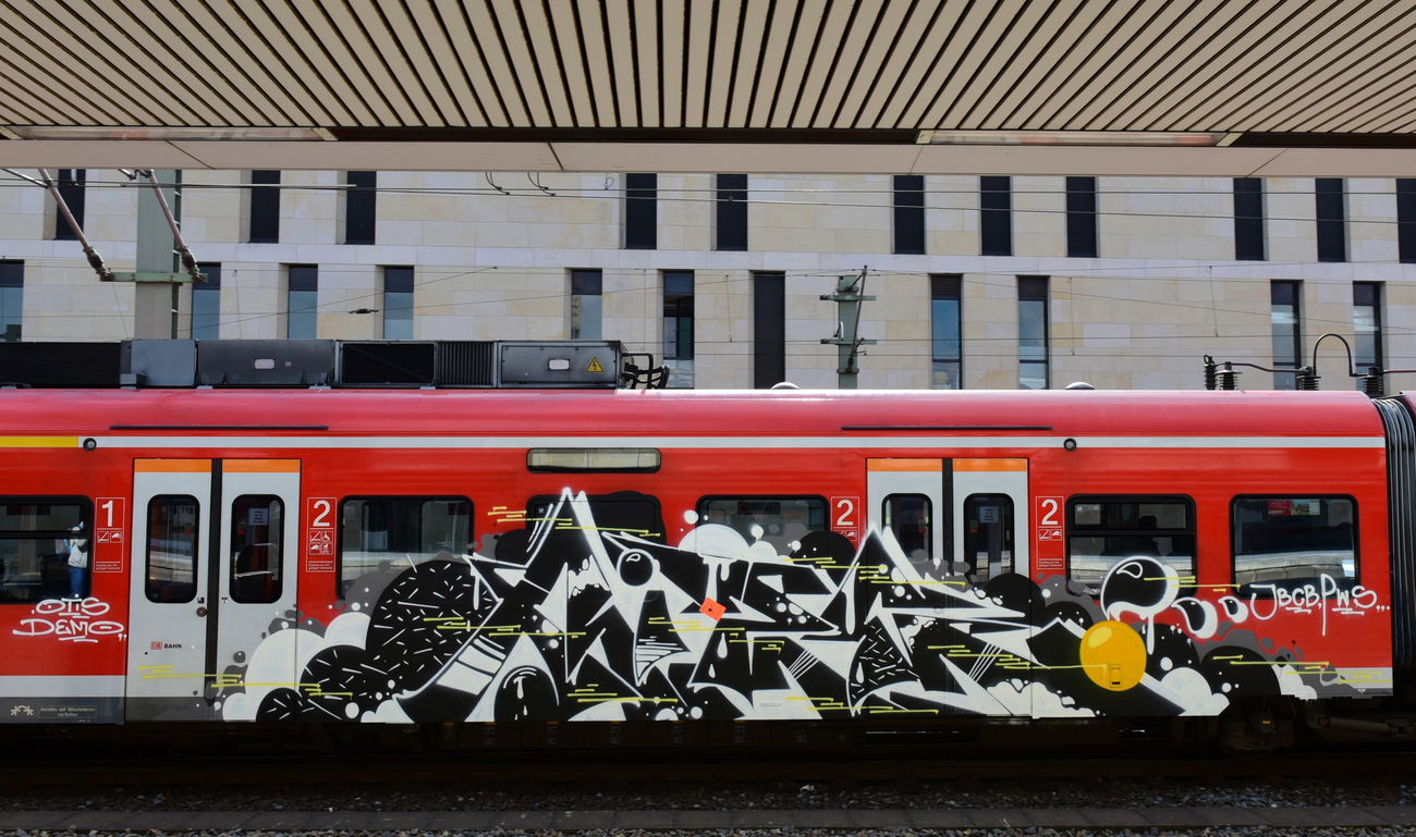 Graffiti Train in Hannover - Photo by BertosBlog - Rize, PWS, JBCB (2016)