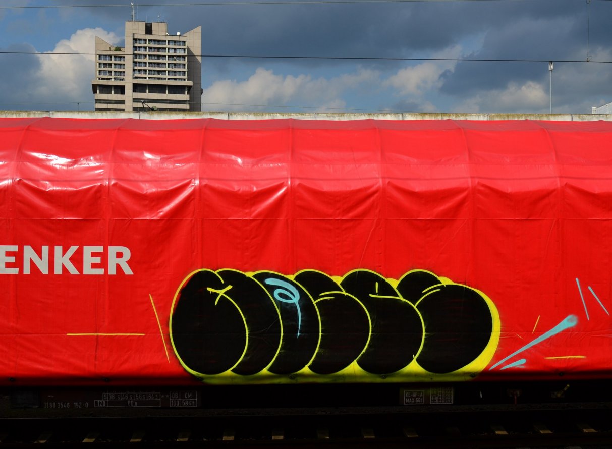 Graffiti Train in Hannover - Photo by BertosBlog - Freight, Cargo, Moses (2014)