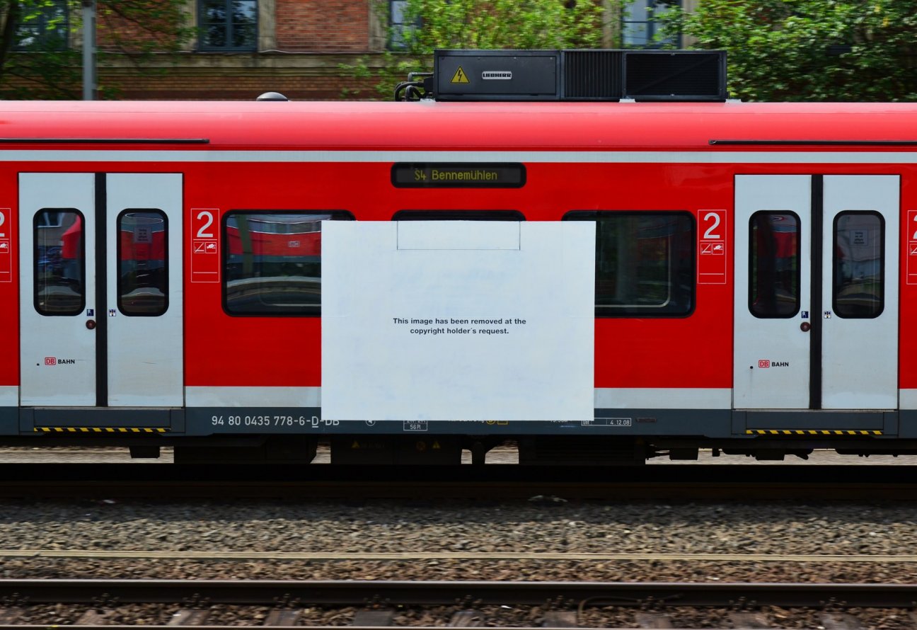 Graffiti Train in Hannover - Photo by BertosBlog - Topsprayer (2014)
