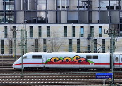 Graffiti Train in Hannover - Photo by BertosBlog - COS, ICE (2015)
