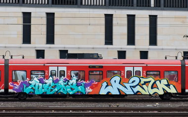 Graffiti Train in Hannover - Photo by BertosBlog - Alsoe, Rezk (2015)