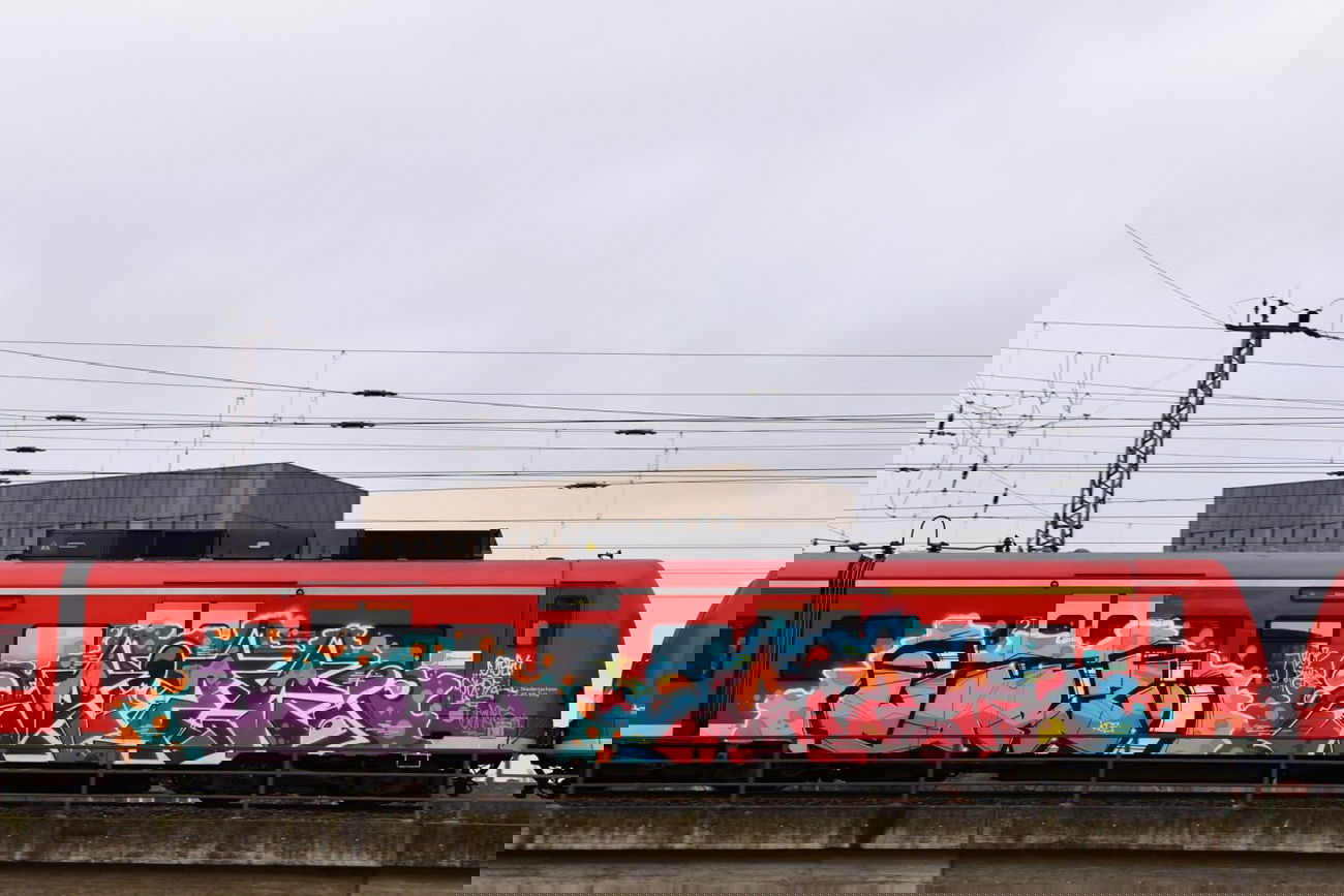 Graffiti Train in Hannover - Photo by BertosBlog - Warz, KGZ, Rize (2015)