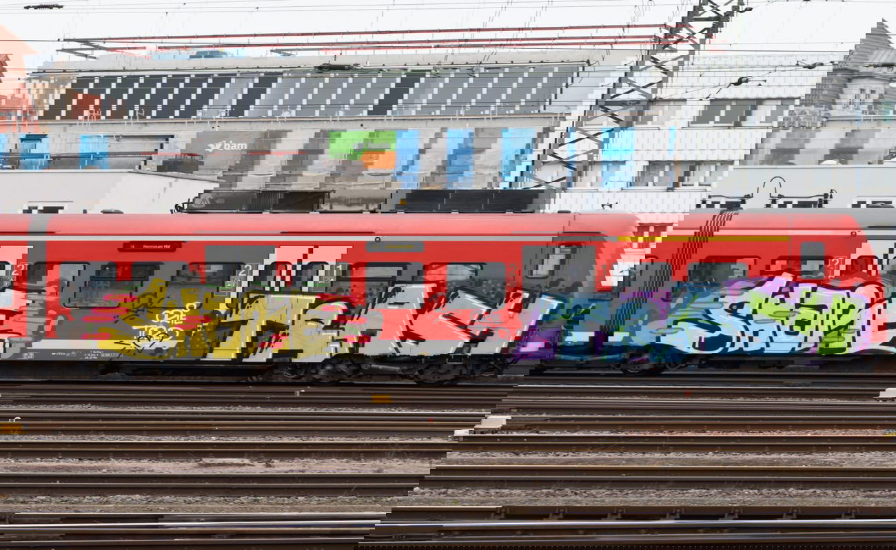 Graffiti Train in Hannover - Photo by BertosBlog - Share, GPC, Trash (2015)