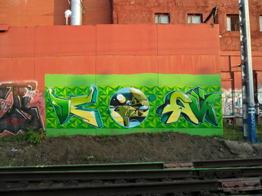 Graffiti Wall - Photo by Bestone - Best, Icrew (2012)