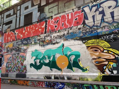 Graffiti Wall - Photo by Betonierer - beton (2013)