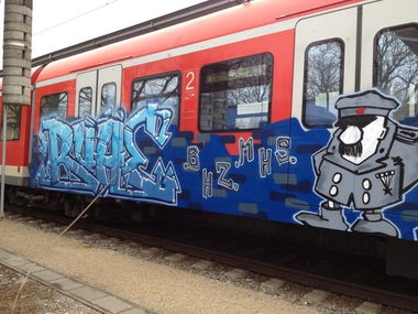 Graffiti Train in München - Photo by Beutelratte - ruhe, bhz, mhs (2012)