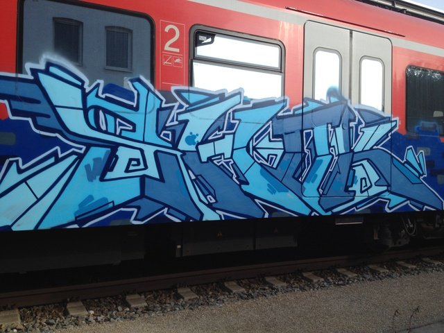 Graffiti Train in München - Photo by Beutelratte - shok, bhz, mhs (2012)