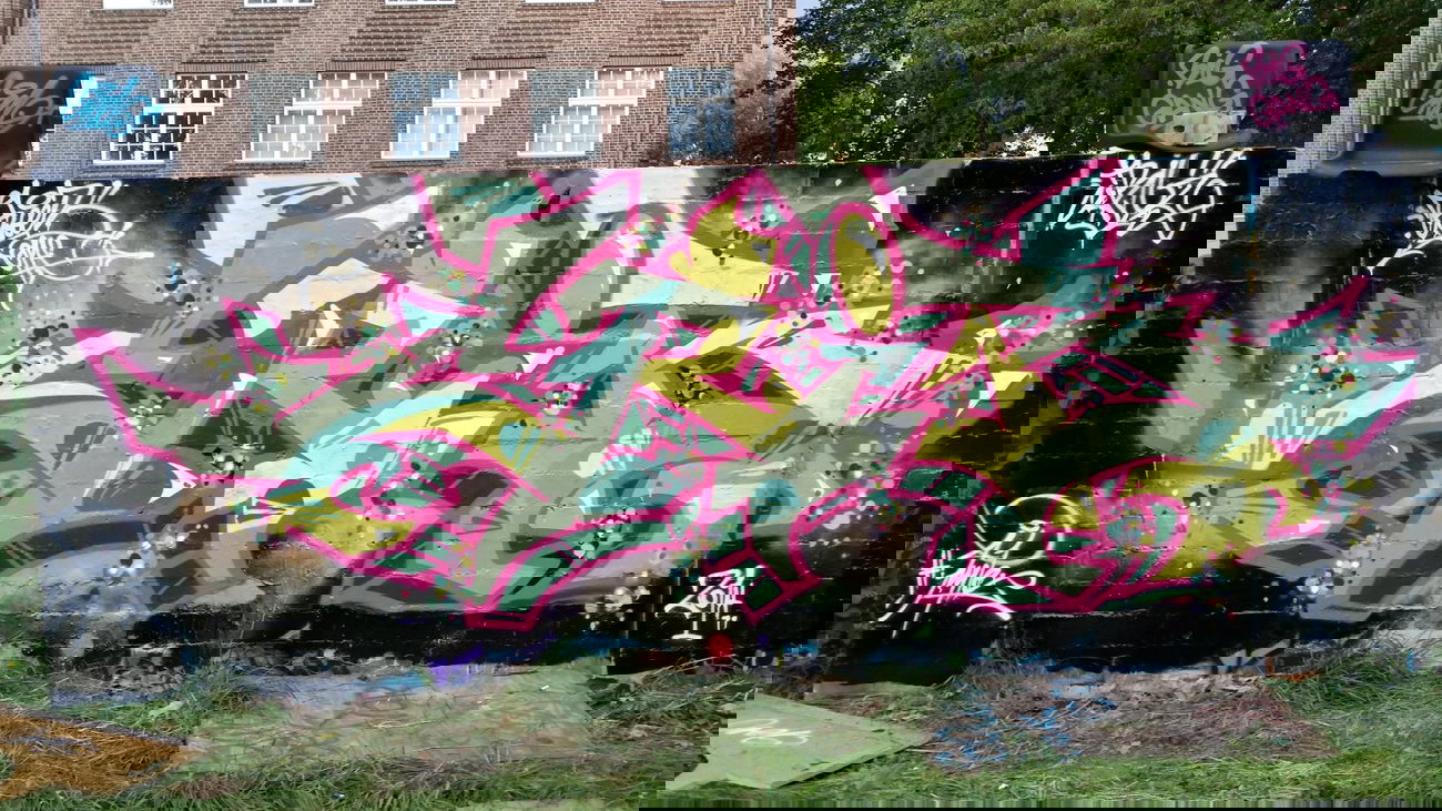 Graffiti Wall - Photo by BiCrew_293 - BiC, Creeb, Crib (2014)