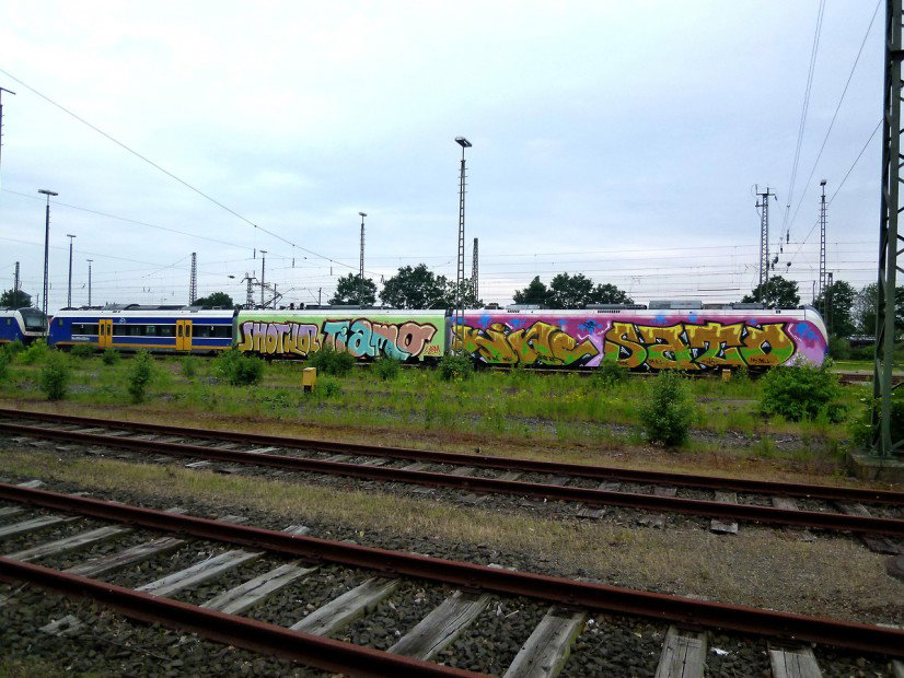 Graffiti Train in bremen - Photo by Bigchill - shotwo, tiamo, kine (2011)