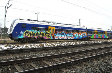 Graffiti Train in bremen - Photo by Bigchill - sukoe, howy, niek (2013)