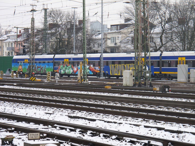 Graffiti Train in bremen - Photo by Bigchill - atk, jbcb, abm (2013)