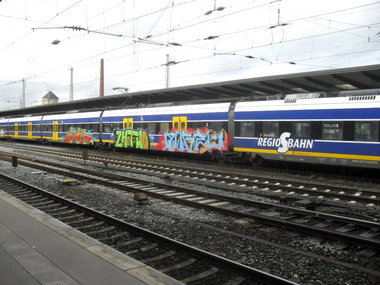 Graffiti Train in Bremen - Photo by Bigchill - angel, shotwo, enik (2012)