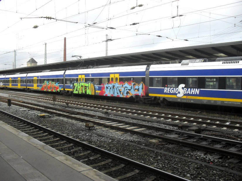 Graffiti Train in Bremen - Photo by Bigchill - angel, shotwo, enik (2012)