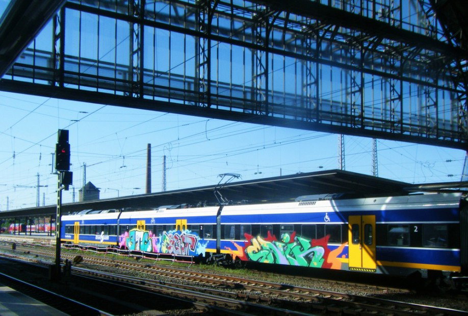 Graffiti Train - Photo by Bigchill (2012)