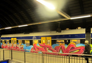 Graffiti Train in Bremen - Photo by Bigchill - beast, abus (2013)