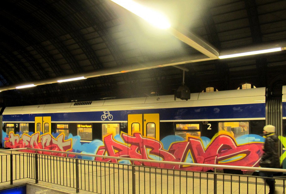 Graffiti Train in Bremen - Photo by Bigchill - beast, abus (2013)