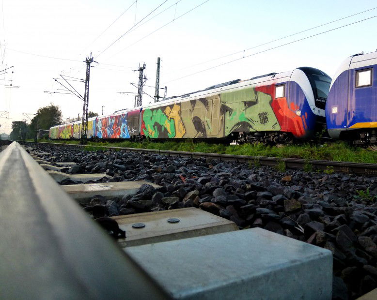 Graffiti Train in Bremen - Photo by Bigchill - kine, beast, sho2 (2011)
