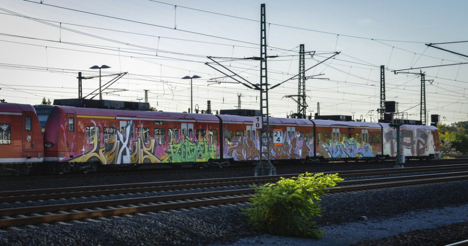 Graffiti Train - Photo by Bigchill - luxus, angel, evil
