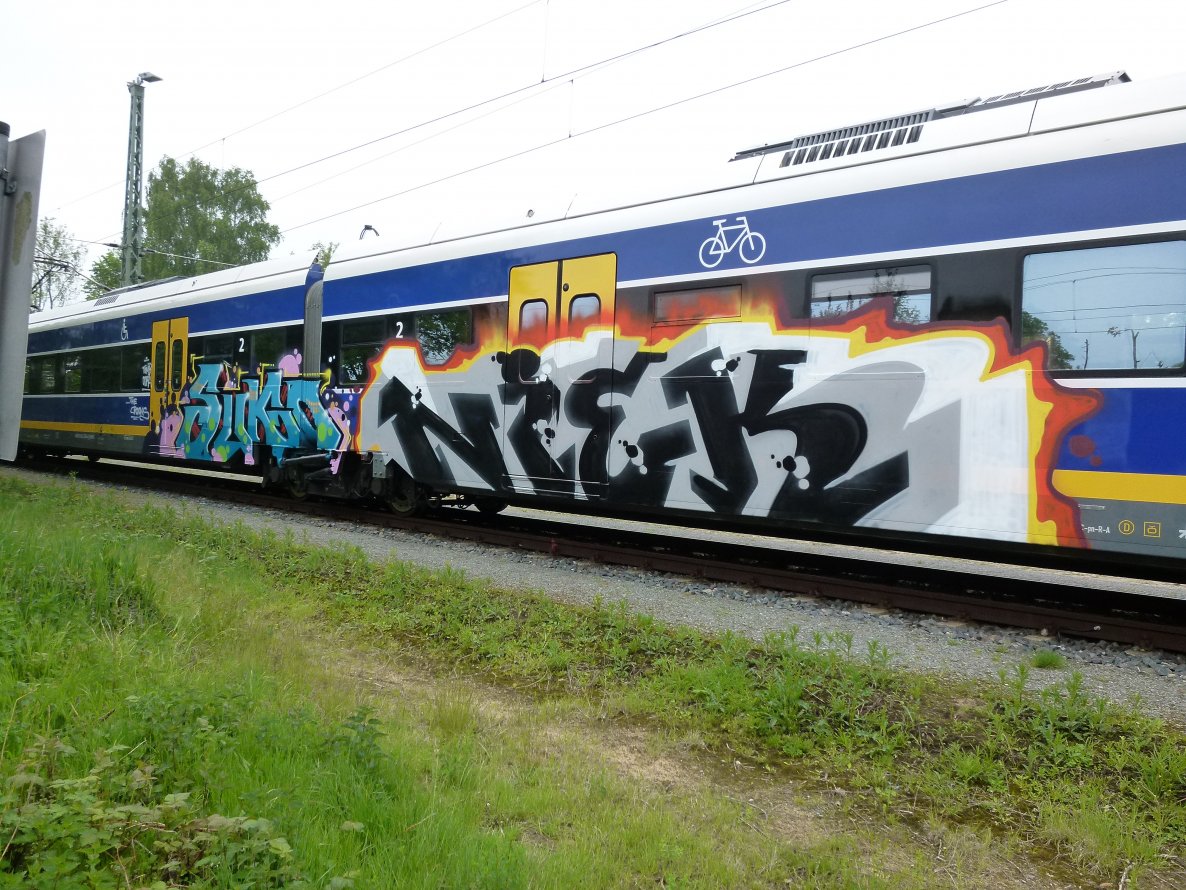 Graffiti Train - Photo by Bigchill - suko, niek