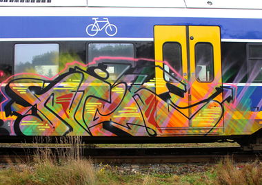 Graffiti Train - Photo by Bigchill - Niek