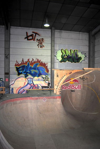 Graffiti Wall in Mainz - Photo by Bimmelbahn - CZAR, PIEO, BT (2010)