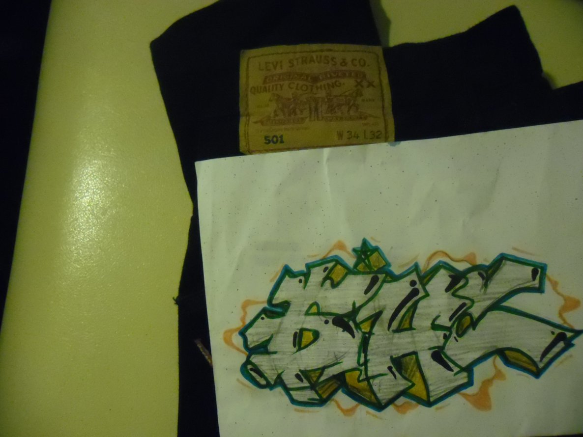 Graffiti Sketch - Photo by Binser - BNS (2014)