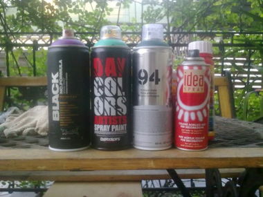 Graffiti Artwork - Photo by Bird