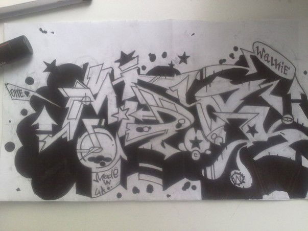 Graffiti Sketch in Kyiv - Photo by Bird - Bird (2013)