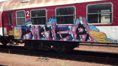 Graffiti Train - Photo by Bitumen - ninea