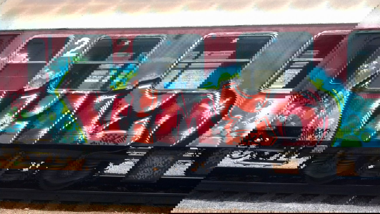 Graffiti Bombing - Photo by Bitumen - Vimeo