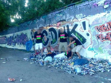 Graffiti Wall - Photo by Bloede1