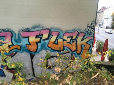 Graffiti Wall - Photo by Bloede1 - Fleck, Fleck, hat