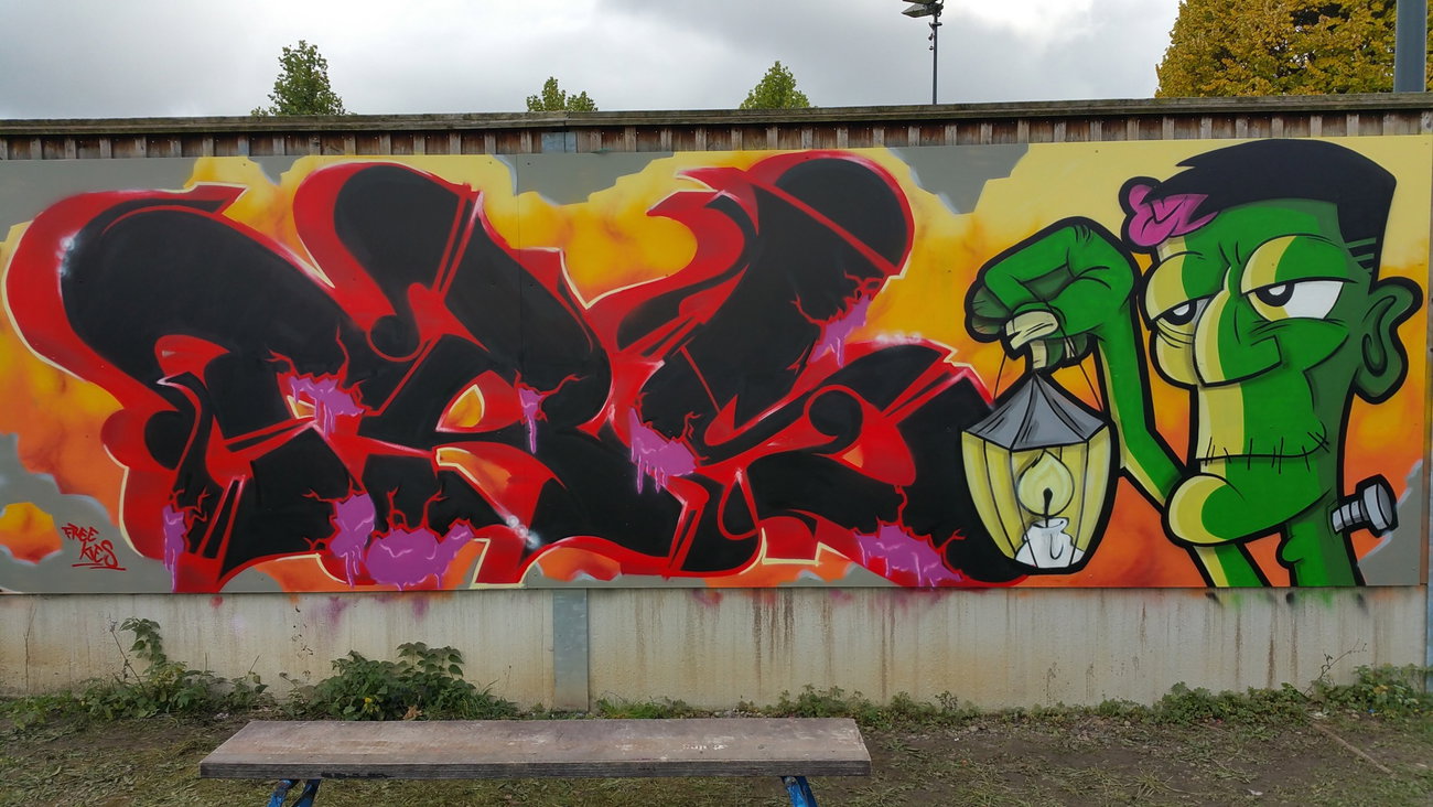 Graffiti Wall - Photo by Blunt_One