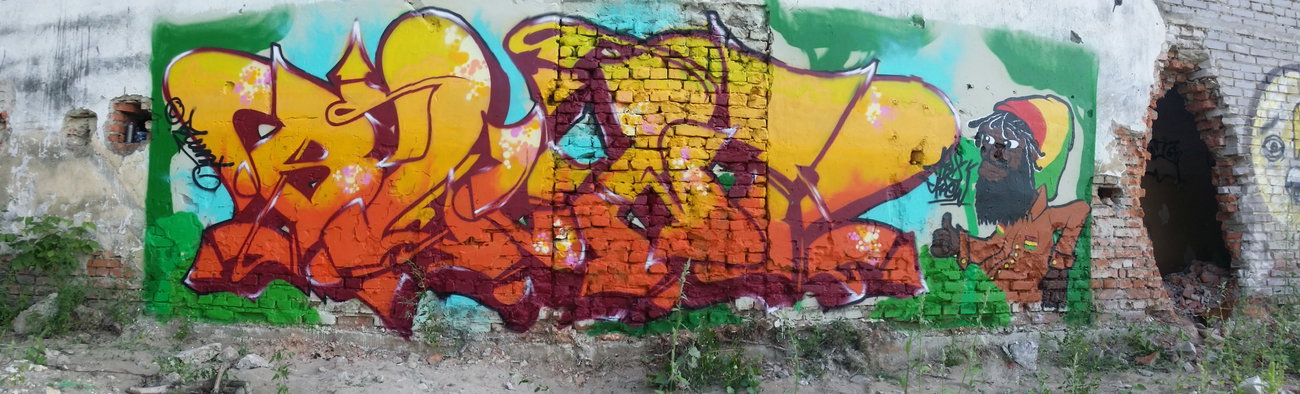 Graffiti Wall in Ketschkemet - Photo by Blunt_One - Blunt, TRS (2015)