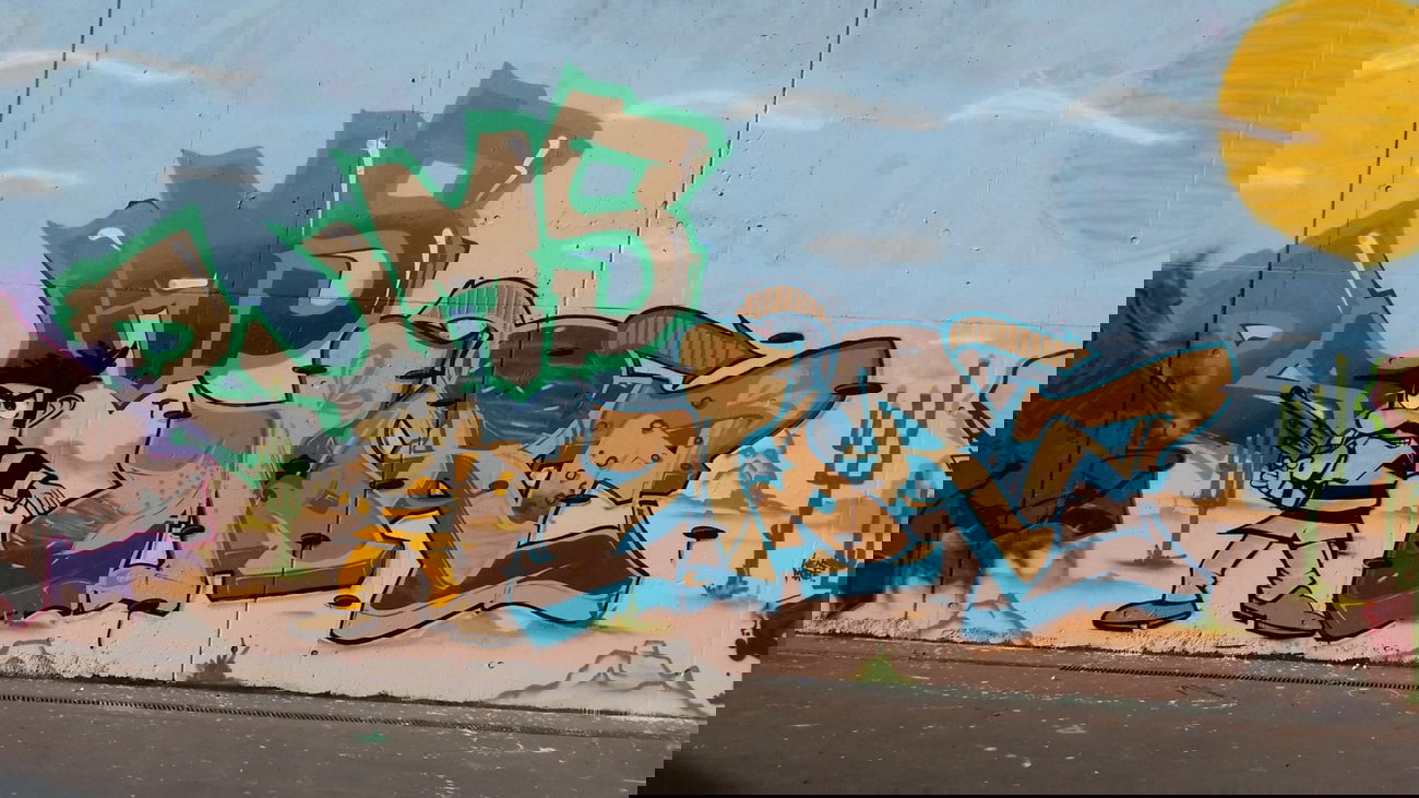 Graffiti Wall - Photo by Blunt_One - Morz, Pums, Rs