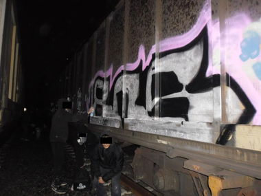 Graffiti Train - Photo by BnSer - Bns, Athens, Greece (2012)