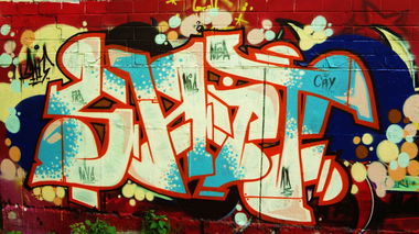 Graffiti Wall in Kiel - Photo by BobBockwurst - shit, cry, kiel