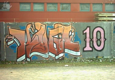 Graffiti Wall in Neubrandenburg - Photo by BobBockwurst - kenia, mvs (2005)