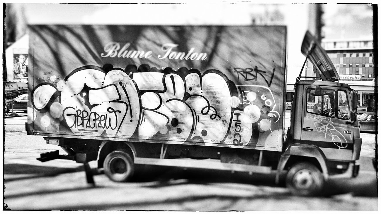 Graffiti Bombing in Hamburg  - Photo by BobBockwurst - Hamburg (2017)