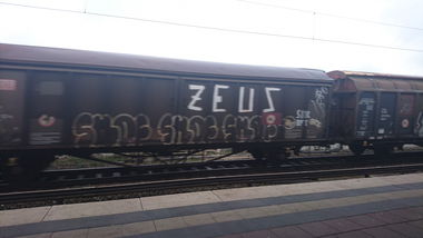 Graffiti Train in Hamburg  - Photo by BobBockwurst (2017)