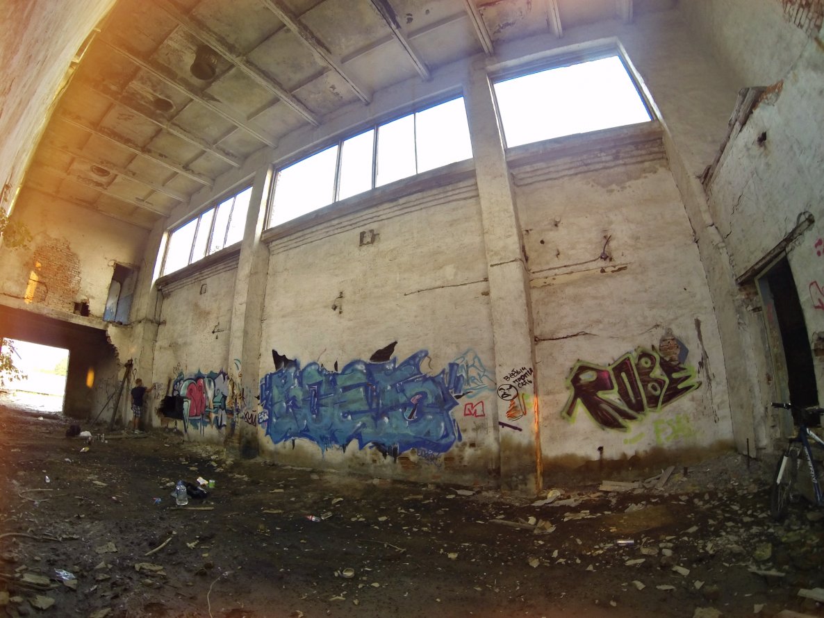 Graffiti Wall - Photo by Boes1